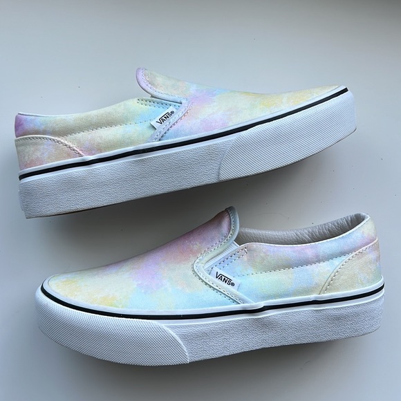 NWB Youth Classic Slip On Vans - Picture 3 of 10